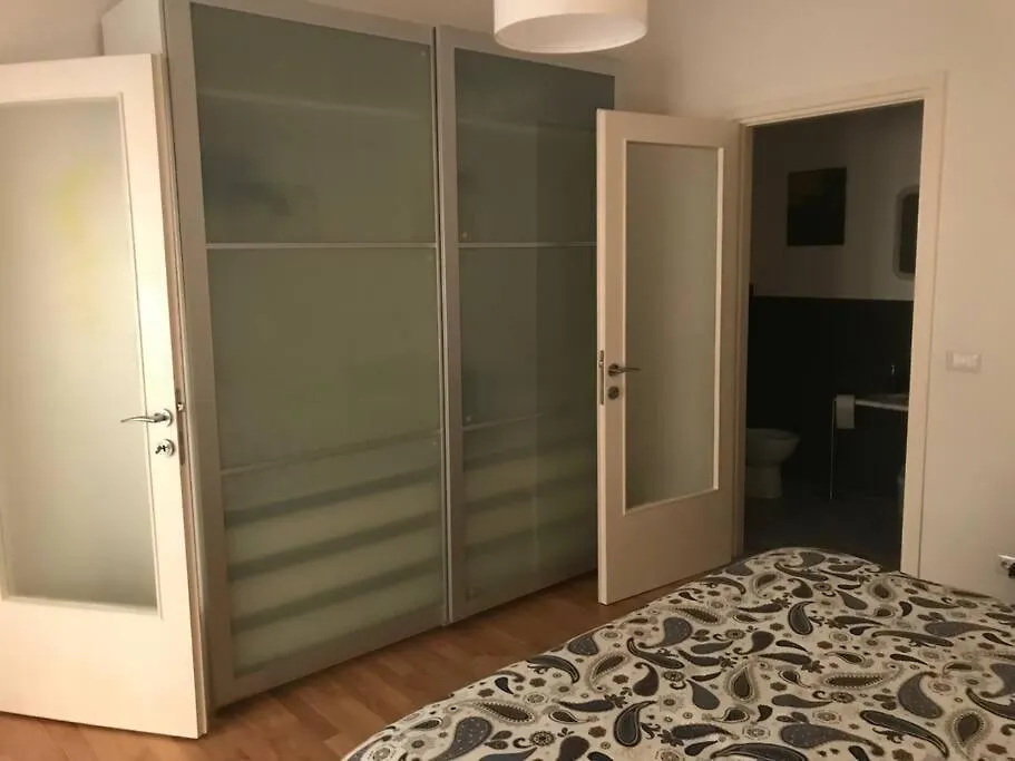 Easy Florence Suite - 50Mt Tram T2 0*,  Italy